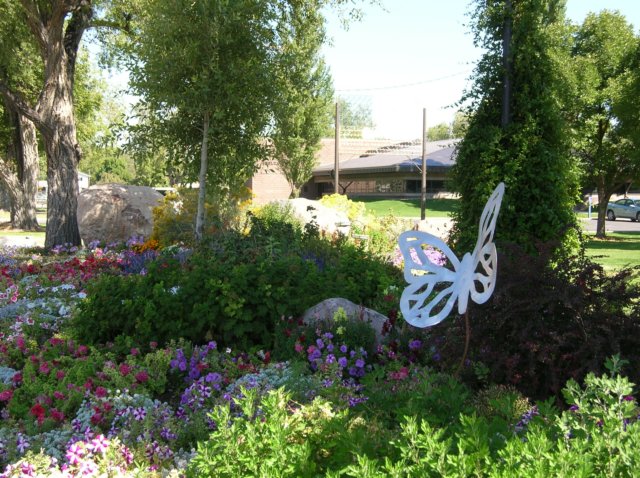 gardensatdeltacitylibrary.jpg